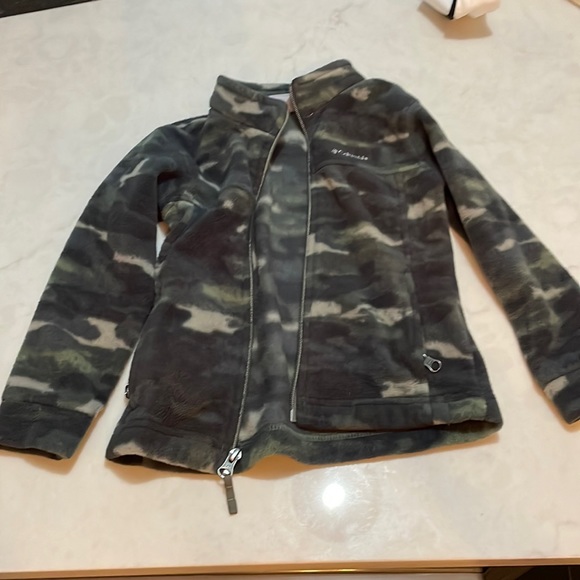 Columbia Jackets \u0026 Coats | Columbia Camo Fleece Jacket 4T | Color: Green | Size: 4TB | Chantealr's Closet